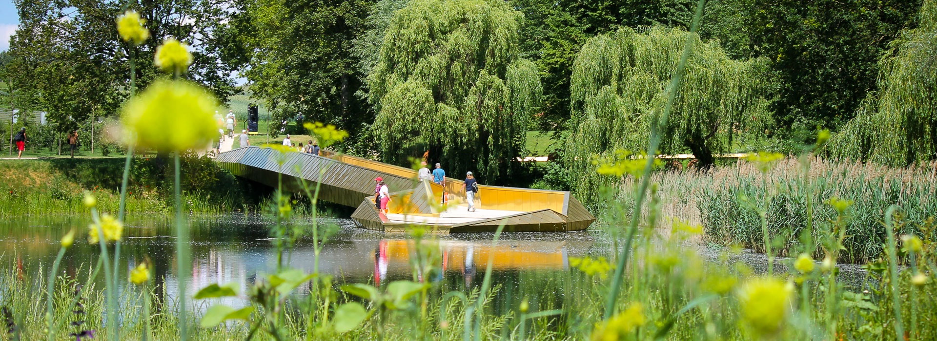 Header Klingenweiherpark mit goldenem Weihersteig